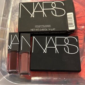 NARS Highlighting Powder with Lip Gloss Duo - Deep Red and Soft Brown